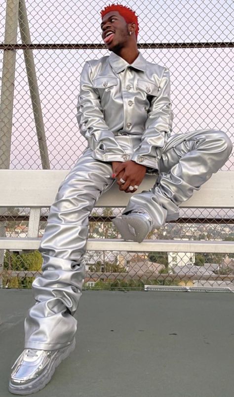 Chrome Outfits Men, Silver Outfits Men, Metallic Outfit Men, Silver Outfit Men, Futuristic Outfit Men, Chrome Outfits, Disco Outfit Men, Chrome Shoes, Chrome Fashion