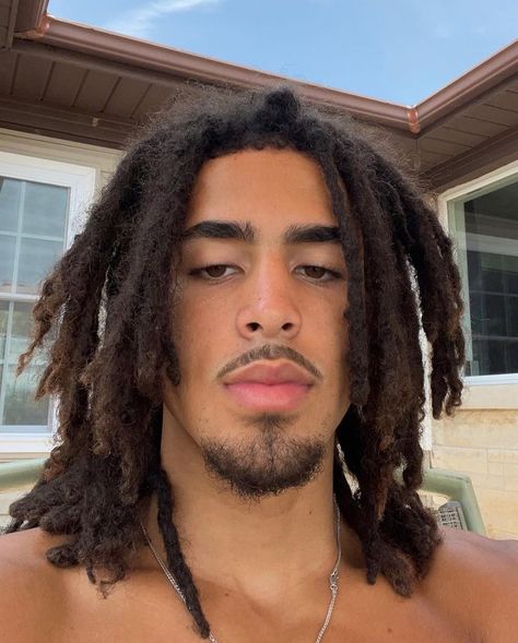 Freeform Dreads, Loc Appreciation, Freeform Locs, Mens Twists Hairstyles, Dreadlocks Men, Mens Dreads, Dreadlock Hairstyles For Men, Light Skin Men, Dreadlock Style