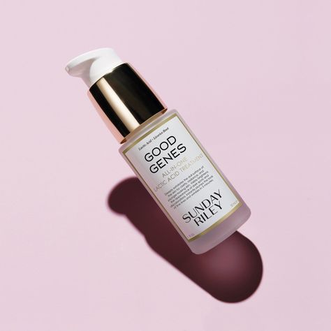 How to Layer Your Skincare - Sunday Edit Sunday Riley Good Genes, Thick Moisturizer, Skin Bumps, Congested Skin, Good Genes, Sunday Riley, Best Skincare Products, Alpha Hydroxy Acid, Skin Radiance