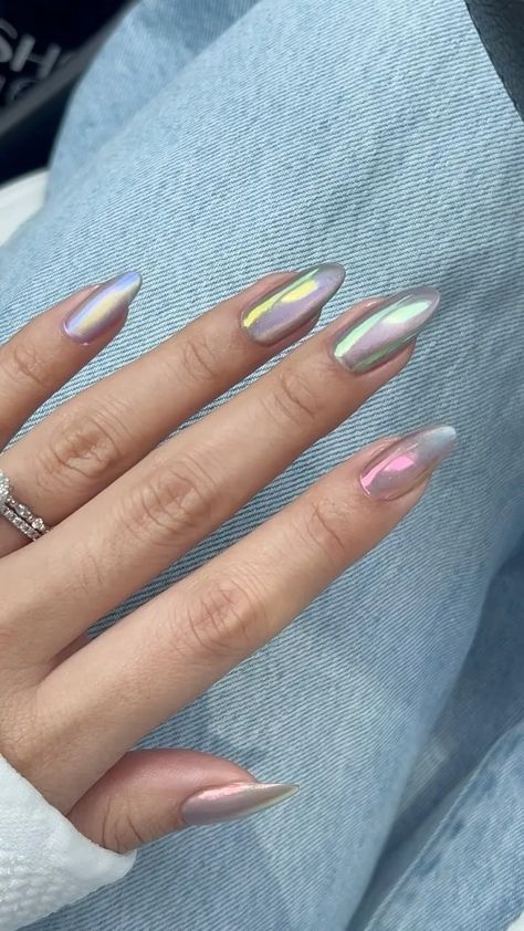 Zola Ganzorigt (@nailsbyzola) • Instagram photos and videos Kylie Jenner Vacation Nails, Kylie Jenner Nails 2024, Uñas Kylie Jenner, Jenner Nails, Kylie Nails, Hot Nail Designs, Kylie Jenner Nails, A Is For Apple, Natural Nail Designs