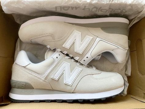 New Balance 574 Nimbus Cloud, Neutral Sneakers Women, Sneakers For Women Trendy, New Balance 574 Outfit Women, New Balance 574 Outfit, 574 Outfit, New Balance 574 White, Sneakers Neutral, New Balance 574 Grey