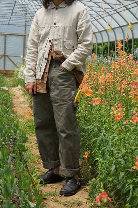 Spring/Gardening Inspo - Imgur Spring Street Wear, Mens Fall Street Style, Fashion Souls, Spring Gardening, Earthy Style, Denim Wear, The Magic, Cool Style, Work Wear