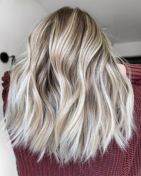 Ash Blonde Hair With Highlights, Platinum Ash Blonde, Medium Ash Blonde Hair, Ash Blonde Hair Dye, Ashy Hair, Medium Ash Blonde, Platinum Highlights, Dark Ash Blonde, Ash Blonde Hair Colour