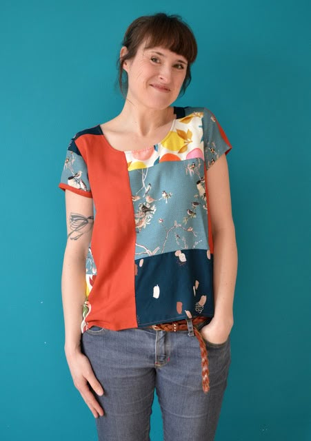 'So, Zo...': Patchwork Scrap-buster Scout Tee Making Kids Clothes, Sustainable Sewing, Umgestaltete Shirts, Ropa Upcycling, Sewing Top, Patchwork Clothes, Scrap Busters, Patchwork Shirt, Patchwork Top