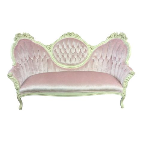 1990s Vintage Victorian Pink Sofa Pink Victorian Couch, Victorian Couch, Minotti Sofa, Pink Interiors, Victorian Sofa, Pink Victorian, Sofa And Loveseat, Doll House Plans, Pink Sofa