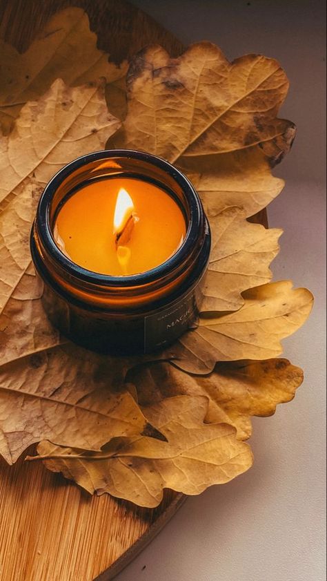 Autumn Candles Aesthetic, Aesthetic Workplace, Candle Wallpaper, Candles Aesthetic Cozy, Candle Photography Ideas, Candle Photoshoot, Candle Photography, Candle Picture, Candles Aesthetic