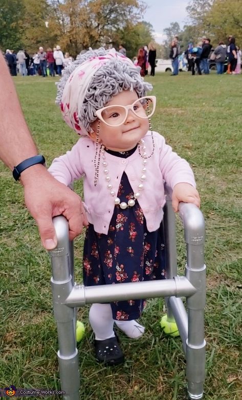 Funny Baby Halloween Costumes Girl, Baby Girl Halloween Costumes Family, Granny Costume For Kids, Creative Toddler Halloween Costumes, Mommy And Me Costumes Daughters, Baby Old Lady Costume, Unique Diy Halloween Costumes, Family Halloween Costumes With Toddler