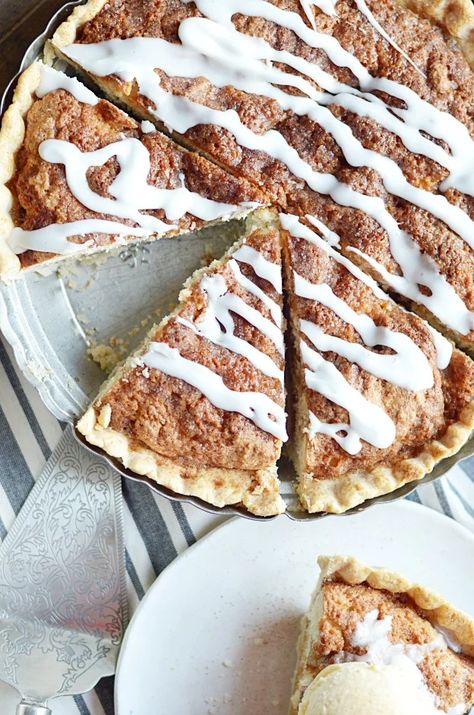 Snickerdoodle Pie Recipe, Snickerdoodle Pie, Holiday Pies Recipes, Thanksgiving Pie Recipes, Onion Pie, Mushroom Pie, Mince Pie, Holiday Pies, Easy Pie Recipes