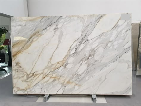 Calacatta Borghini Marble, Feminine Kitchen, Borghini Marble, Calacatta Borghini, Calcutta Gold Marble, Kitchen Quartz, Calcutta Gold, Calcutta Marble, 2024 Kitchen