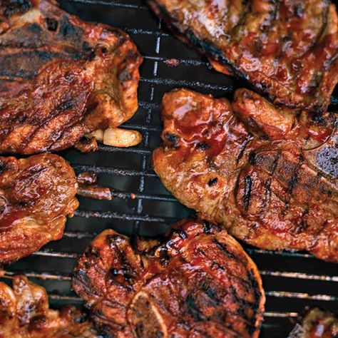 Barbecued Pork-Shoulder Chops Beer Marinade, Braised Pork Shoulder, Cooking With Beer, Bbq Food, Grilled Pork Chops, Barbecue Pork, Chops Recipe, Braised Pork, Pork Shoulder