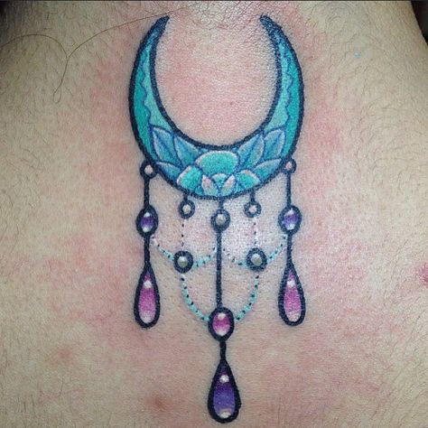 Tiny decorative moon on the back of the neck  Thanks so much for trusting me with your first tattoo Andrea!! Pagan Tatoos, Kawaii Tattoos, Alive Tattoo, Candy Tattoo, Tattoo People, Kawaii Tattoo, Body Modification, Girly Tattoos, Dream Tattoos