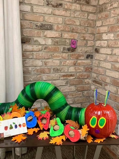 Daycare Pumpkin Decorating, Insect Pumpkin Decoration, Pumpkin Paint Book Character, Pumpkin Decorating Ideas From Books, Paint Pumpkin Contest, Very Hungry Caterpillar Pumpkin Project, Pumpkin Ideas For Halloween Contest, Pumpkins For School Contest, Pumpkin Decorating Characters