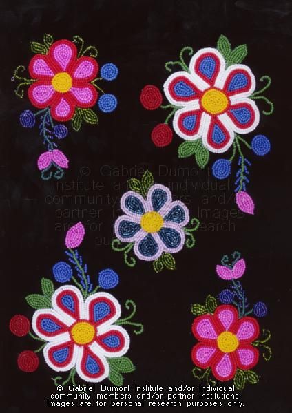 The Virtual Museum of Métis History and Culture Cree Beadwork, Ojibwa Beadwork, Metis Beadwork Patterns, Beading Templates, Metis Beading, Beaded Plants, Metis Beadwork, Indian Beadwork, Native Beading