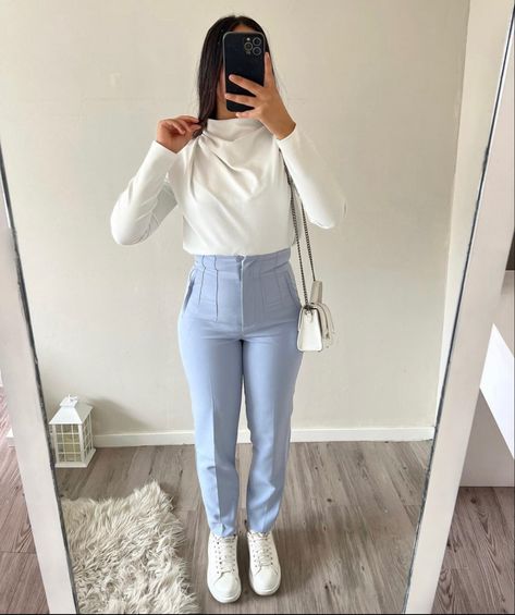 Zara Outfit, Classy Photography, Looks Party, Zara Pants, Formal Outfit, Office Outfits, Outfits Aesthetic, Jean Outfits, Outfits Casuales