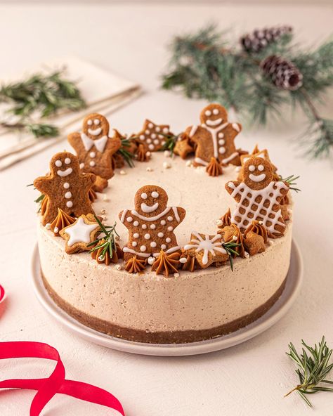 No-Bake Cinnamon and Gingerbread Cheesecake Gingerbread No Bake Cheesecake, Gingerbread Crust Cheesecake, Vegan Pecan Pie Cheesecake, Vegan Gingerbread Cheesecake, Vegan Gingerbread Donuts Baked, Spiced Cheesecake, Icing For Gingerbread Cookies, Vegan Mince Pies, Snowballs Recipe