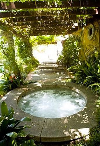 10 alluring outdoor hot tubs we'd love to take a soak in - Cottage Life Jacuzzi Ideas, Backyard Hot Tub, Terrace Roof, Outdoor Jacuzzi, Outdoor Hot Tub, Hot Tub Gazebo, Weekend Ideas, Hot Tub Backyard, Hot Tub Cover