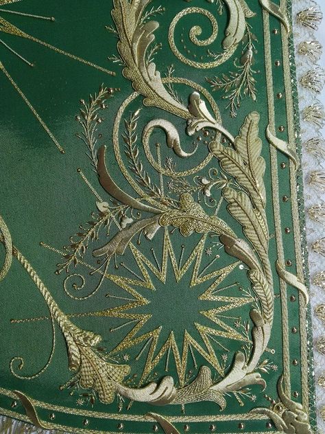 Magical Embroidery, Goldwork Embroidery, Gold Work Embroidery, Zelda Cosplay, Beadwork Embroidery, Couture Embroidery, Needlework Embroidery, Bead Embroidery Jewelry, Sewing Embroidery Designs