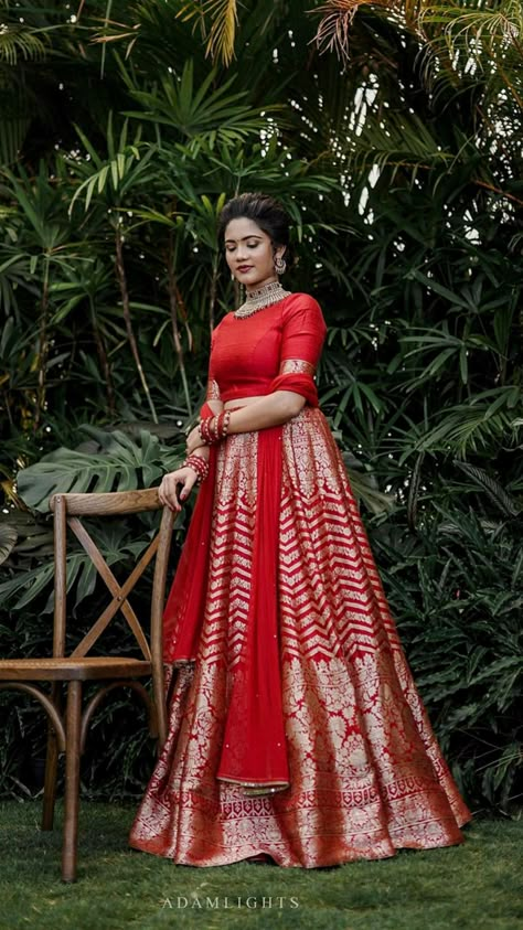 banarasi lehenga| banarasi lehenga blouse design| banarasi lehenga dupatta draping style| banarasi lehenga bridal| banarasi lehenga look| banarasi lehenga designs| banarasi lehenga red| banarasi lehenga blouse designs latest| banarasi lehenga green| banarasi silk lehenga| bridal banarasi lehenga| bridal banarasi lehenga collection| silk lehenga banarasi bridal| wedding banarasi lehenga| banarasi lehenga look for wedding| silk banarasi lehenga Banarasi Lehenga Look, Banarasi Lehenga Dupatta Draping Style, Lehenga Blouse Designs Latest, Lehenga Look, Lehenga Banarasi, Dupatta Draping, Long Blouse Designs, Lehenga Bridal, Lehenga Saree Design