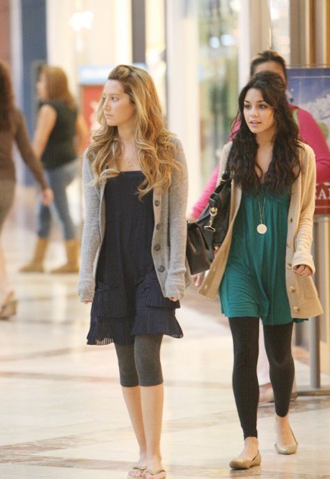 2007 Outfits, Gabriela Montez, Ashley Tisdale Style, 00’s Fashion, Outfits Street Styles, 2007 Fashion, Vanessa Hudgens Style, Dress Over Pants, High School Fashion