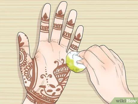 How To Remove Henna, Stained Nails, Diy Henna, Henna Color, How To Fade, Henna Nails, Henna Stain, Children Of The Corn, Henna Brows