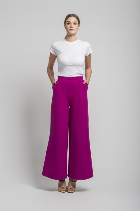 Sofia Wide Leg trouser in Magenta.Trousers take on a relaxed silhouette this season with sports tailoring setting the trends and the wide leg is the one to watch. Wide Leg Trousers Outfit Casual, Trousers Outfit Casual, Wide Leg Trousers Outfit, Laundry List, Wide Leg Pants Outfit, Trouser Outfit, Outfit Styles, Style Travel, Colored Pants