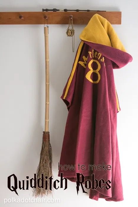 Quidditch Costume, Quidditch Uniform, Quidditch Robes, Baby Harry Potter, Harry Potter Kostüm, Harry Potter Robes, Harry Potter Halloween Costumes, Harry Potter Quidditch, Baby Kostüm