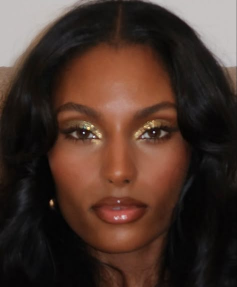 Blush Makeup Looks, Sydney J Harper, Gold Makeup Looks, Brown Skin Makeup, Makeup Help, Lip Combo, Ethereal Makeup, Cute Makeup Looks, Creative Makeup Looks