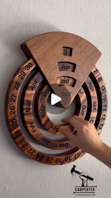 Wood Art Abay on Instagram: "The Garimpo89 Perpetual Calendar has functions far beyond the simple paper calendar, it brings you to the present and "forces" you to know what day it is, giving you greater awareness of past days, it can also be used to train your memory or teach children. Among so many features, our Perpetual Calendar is a decorative and interactive piece, which will be part of By @garimpo89decor  📩 Features & Promos via DM  #wood #woodworker #wooddesign #woodcarving #woodturning #woodburning #woodart #woodartist #woodworking #calendario #calendariodemadeira #calendarioperpetuo #marcenariacriativa #arte #artesanato #feitoamao #woodwoork #wooddesign #desingcriativo" Paper Calendar, Wood Calendar, Wood Artist, Perpetual Calendar, Wood Rounds, The Present, Wall Calendar, Wood Turning, Wood Design