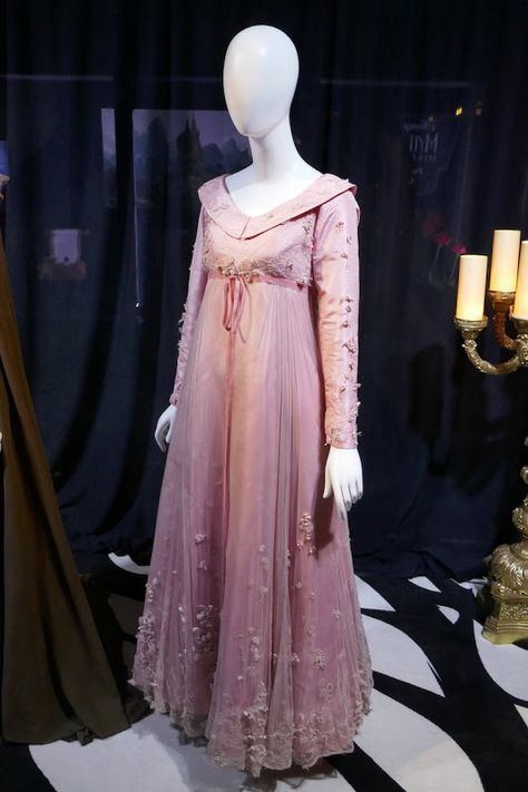 Elle Fanning Maleficent, Maleficent Dress, 1800s Dresses, Princess Aurora Dress, Evil Princess, Maleficent Mistress Of Evil, Maleficent 2, Maleficent Movie, Mistress Of Evil