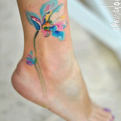 Skin Color Tattoos, Colorful Tattoo, Ankle Tattoo Designs, Watercolor Tattoo Flower, Tatuaje A Color, Tattoos For Girls, Disney Tattoos, Ankle Tattoo, Trendy Tattoos