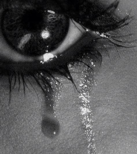 X Tears In Eyes Reference, Diamond Tears Aesthetic, Tear Drop Aethstetic, Images Of Tears, Tears Gif, Eyes Tears Painting, Sketch Of Eye With Tears, Crying Eyes, Tears In Eyes