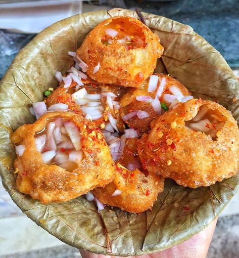 Fulki: Nepali Pani Puri Indian Food Aesthics, Pani Puri Aesthetic, Nepalese Food, Indian Fast Food, Variety Food, Nepali Food, Desi Street Food, Mumbai Street Food, Pani Puri