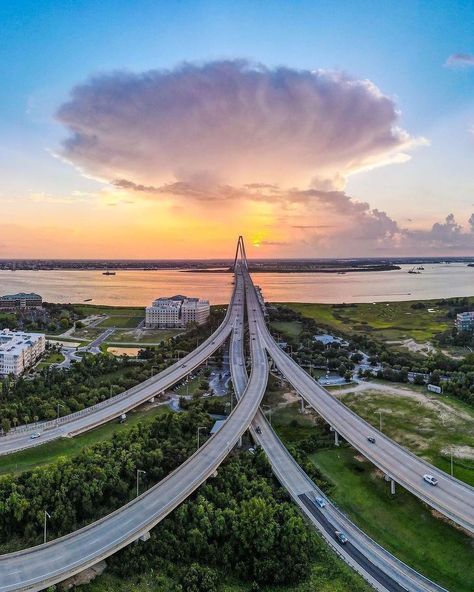 Shem Creek Inn on Instagram: “The sun is setting on 2021. Hopefully next year will be more fun. www.shemcreekinn.com is a great place to start. You can enjoy the…” Shem Creek, Low Country Homes, Charleston Travel, Mount Pleasant Sc, 1 Year Ago, Mount Pleasant, Charleston Sc, Great Places, Country House