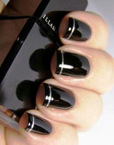 Nails With Silver Lines, Black Nails With Silver, Nails With Silver, Nail Polish Style, Nail 2023, Pretty Nail Colors, Ongles Nails, Matte Black Nails, Black Nail Designs