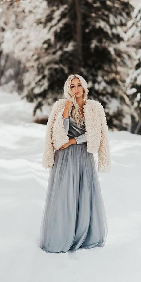 Informal Winter Wedding Dress, Snow Wedding Guest Dress, Sweater For Wedding Guest, Snowy Wedding Guest Outfit, Wedding Guess Winter Outfit, Winter Wedding Attire For Women, Snow Wedding Guest Outfit, Winter Outfits Wedding Guest, Winter Wedding Guest Dress Plus Size