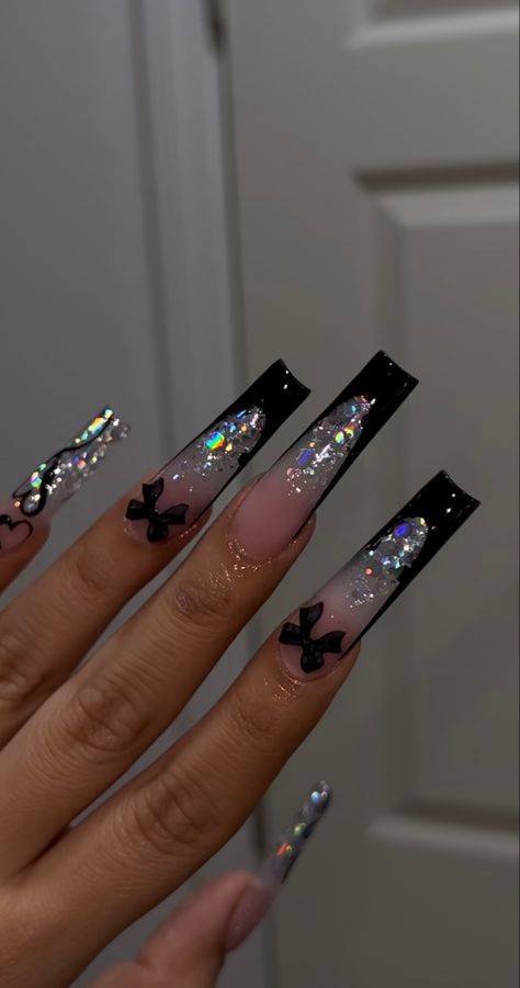 Boss Lady Nails, Fabulous Nails Designs, Nail Designs Girly, Baddie Long Acrylic Nails, Baddie Black Nails, 21st Nails Ideas, Scorpio Zodiac Nails, Baddie French Tip Nails, Dramatic Nails Designs