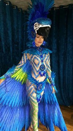 Rio Costume Women, Alebrije Costume, Brazil Festival Rio Carnival, Rio Carnival Outfit, Costume With Feathers, Rio Costume, Rio Carnival Dancers, Brazil Carnival Costume, Trinidad Carnival Costumes