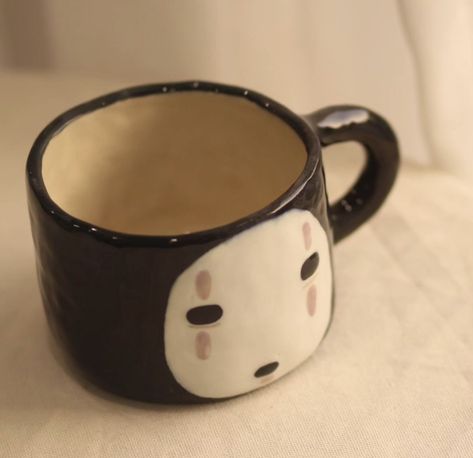 Pretty Mugs Coffee Cups, Ghibli Ceramic Mug, Cup Pottery Ideas, Cute Items Aesthetic, Pottery Ideas Mug, Painting On Objects, Taza Aesthetic, Anime Pottery, Studio Ghibli Pottery