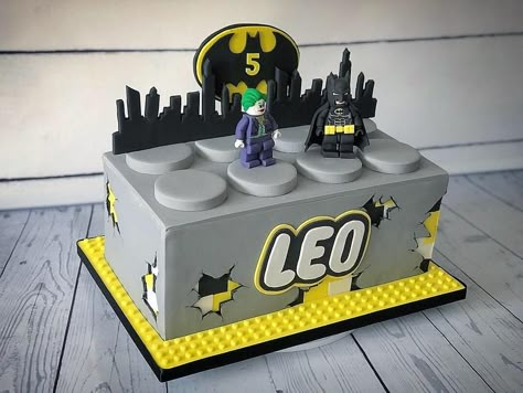 Lego Cake For Men, Batman Lego Cake, Cake Lego Birthday, Lego Birthday Cake For Boys, Marvel Cakes For Boys, Batman Cakes For Boys, Lego Cakes For Boys, Lego Batman Birthday Cake, Lego Superhero Cake