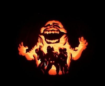 16 Amazing Pumpkin Carvings | diycandy.com Jaws Pumpkin Carving, Pumpkin Carving Art The Clown, The Crow Pumpkin Carving, Pumpkin Carving Simpsons, Pumpkin Carving Tips, Classic Monster Pumpkin Carving, Pumpkin Stencils Free, Pumpkin Carver, Scary Pumpkin Carving