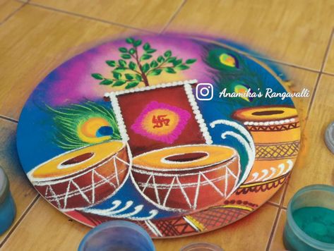 Delighted to create this special Rangoli for Tulsi Vivaah at the revered Hingraj Mata Temple, Runda. 🌿🌸 Blending devotion with vibrant colors to honor this sacred tradition. 💖🙏 Thanks @falguniravish For this opportunity #TulsiVivaah #RangoliArt #HingrajMataTemple #TraditionalArt #AnamikasRangavalli Rangoli For Tulsi, Traditional Rangoli Design, Traditional Rangoli, Rangoli Side Designs, Rangoli Designs Latest, Special Rangoli, Gold Earrings Models, Colorful Rangoli Designs, Free Hand Rangoli