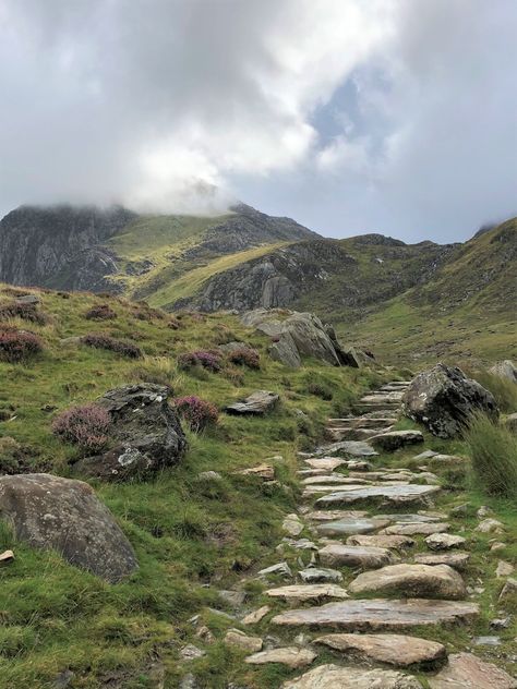 Devil's Kitchen Trail in Snowdonia National Park, Wales Snowdonia National Park Wales, Welsh Countryside Aesthetic, Snowdonia Aesthetic, English Mountains, Welsh Forest, Medieval Wales, Wales Scenery, Wales Aesthetic, Wales Countryside