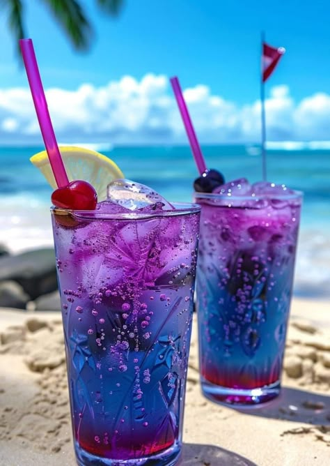 American Drinks, Spring Drink, Purple Drinks, Raspberry Vodka, Drinks Aesthetic, Colorful Desserts, Colorful Drinks, Cocktail Photography, Drink Recipes Nonalcoholic