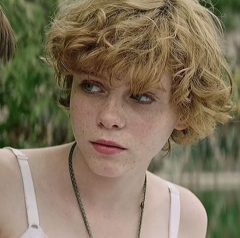 Women With Freckles, Beverly Marsh, Sophia Lillis, It The Clown Movie, Hair Inspiration Short, Shot Hair Styles, Beauty Inspiration, Pretty Woman, Pretty People