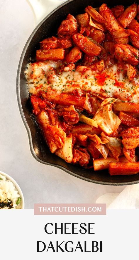 korean dakgalbi spicy chicken stir-fry in a pan with a lot of mozzarella cheese Dakgalbi Korean Food, Dakgalbi Recipe, Chuncheon Dakgalbi, Cheese Dakgalbi, Korean Spicy Chicken, Tasty Fried Rice, Tteokbokki Recipe, Korean Sweet Potato, Spicy Korean