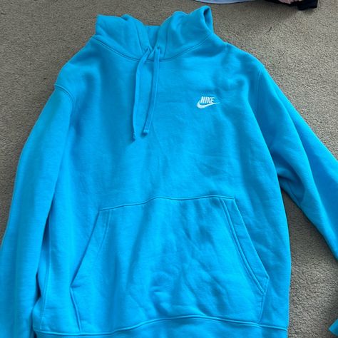 Hoodies For Christmas List, Ron Jon Hoodie, Light Blue Nike Hoodie, Nike Hoodie Colors, Cute Nike Hoodies, Nike Hoodie Aesthetic, Where To Buy Hoodies, Fun Hoodies, Nike Sets