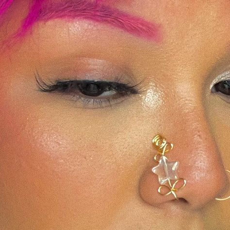 Wire Nose Ring Diy, Nose Cuff Aesthetic, Wire Nose Rings, Diy Wire Nose Cuff, Wire Nose Bridge Cuff, Diy Nose Rings, Wire Nose Cuff, Nose Cuffs, Nose Cuff