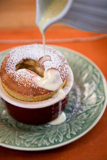 spiced pumpkin soufflée with creme anglaise recipe Pumpkin Souffle Recipe, Souflee Recipes Dessert, Creme Anglaise Recipe, Autumn Breakfast, Pumpkin Souffle, Souffle Recipes, Types Of Desserts, Eastern Washington, Spiced Pumpkin