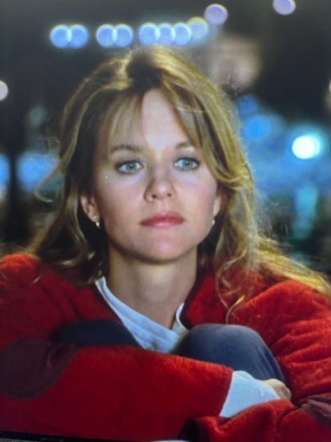 Meg Ryan Sleepless In Seattle Hair, Meg Ryan Autumn, Meg Ryan When Harry Met Sally, Meg Ryan Hairstyles Sleepless In Seattle, Meg Ryan Sleepless In Seattle Outfits, Sleepless In Seattle Outfits, Sleepless In Seattle Meg Ryan, Meg Ryan Aesthetic, Meg Ryan Long Hair