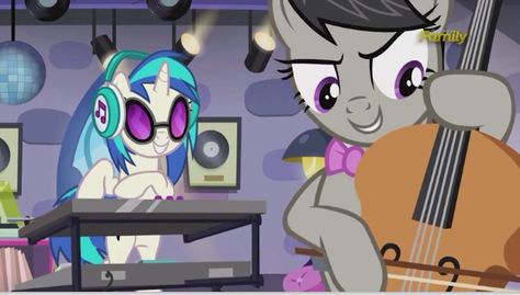 Vinyl and Octivia working together Dj Pon3, Octavia Melody, Mlp Icons, Mlp Base, Vinyl Scratch, Mlp Characters, What To Draw, My Little Pony Drawing, Bestest Friend